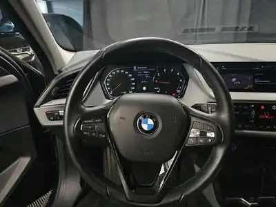 BMW 118 Business (2021) - Photo 13
