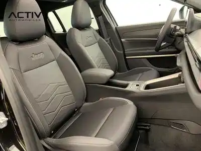 Jeep Avenger 1.2 Turbo T3 110 ch e-Hybrid BVR6 Summit (2026) - Photo 9