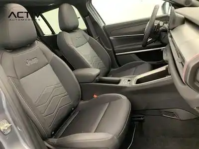 Jeep Avenger 1.2 Turbo T3 110 ch e-Hybrid BVR6 Summit (2026) - Photo 9