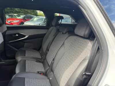 Peugeot 5008 HYBRID 145 ALLURE E-DCS6 (2025) - Photo 14