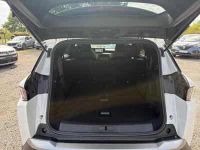 Peugeot 5008 HYBRID 145 ALLURE E-DCS6 (2025) - Photo 15