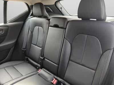Volvo XC40 B3 Core 2026 / Essence (2025) - Photo 13