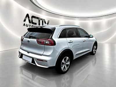Kia NIRO 1.6 GDI 105 ISG + PLUG-IN 60.5 PREMIUM DCT6 (2018) - Photo 7