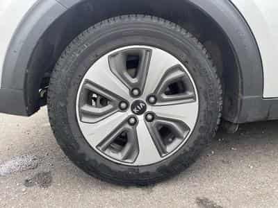 Kia NIRO 1.6 GDI 105 ISG + PLUG-IN 60.5 PREMIUM DCT6 (2018) - Photo 14