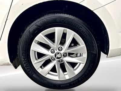Skoda FABIA 1.0 TSI EVO2 95 SELECTION (2025) - Photo 9