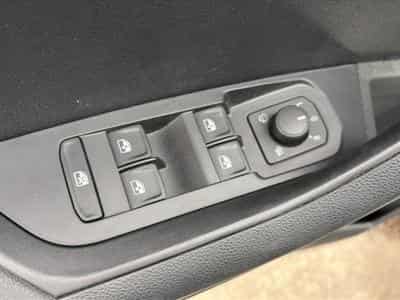 Skoda KAROQ 1.5 TSI 150 SELECTION DSG7 (2025) - Photo 12