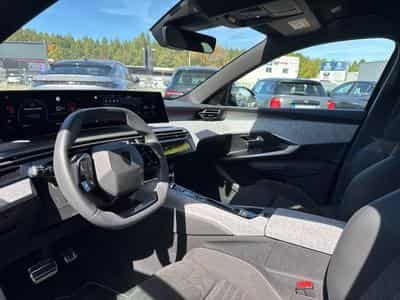 Peugeot 5008 HYBRID 145 GT E-DCS6 (2025) - Photo 11