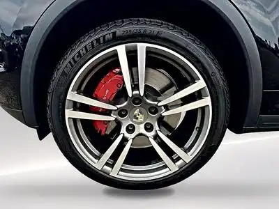 Porsche CAYENNE (958) TURBO (2012) - Photo 9