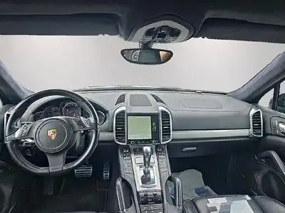 Porsche CAYENNE (958) TURBO (2012) - Photo 10