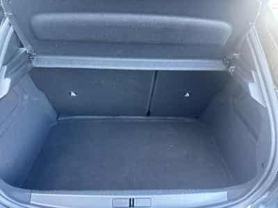 Peugeot 208 1.2 100 ALLURE (2025) - Photo 11