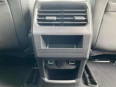 Peugeot 3008 1.2 HYBRID 145 ALLURE E-DCS6 (2025) - Photo 11