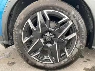 Peugeot 3008 1.2 HYBRID 145 ALLURE E-DCS6 (2025) - Photo 14