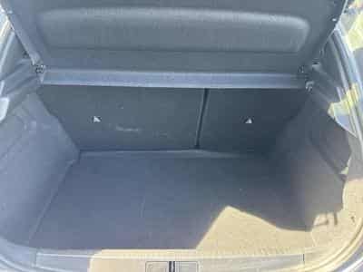 Peugeot 208 1.2 100 ALLURE (2025) - Photo 14