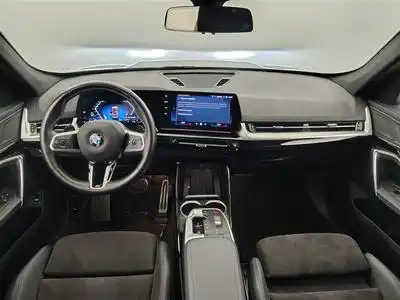 BMW X1 1.5iA sDrive20 MHEV Pack M (2025) - Photo 8