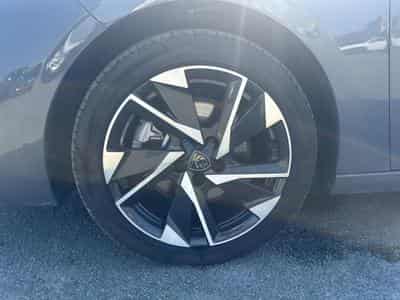 Peugeot 308 1.5 BLUEHDI 130 ALLURE EAT8 (2025) - Photo 14