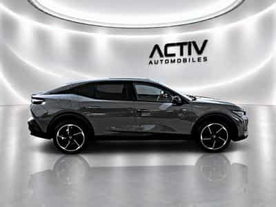 Peugeot 408 1.2 PURETECH 130 GT EAT8 (2023) - Photo 8