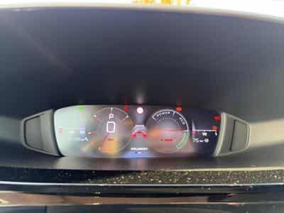 Peugeot 408 HYBRID 145 ALLURE E-DCS6 (2025) - Photo 15