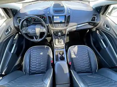 Ford Kuga 1.5 TDCI 120 VIGNALE POWERSHIFT (2017) - Photo 10