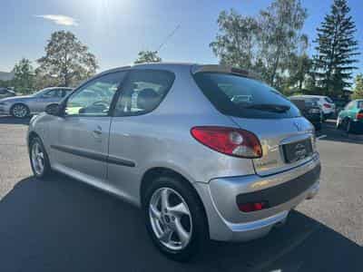 Peugeot 206+ 1.2 (2010) - Photo 4