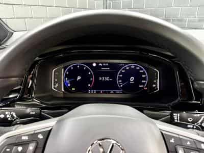 VW T-Roc R-Line Black Edition 1.5 TSI 150 CV DSG7 *PANO* BLACK* CAM * (2025) - Foto 13