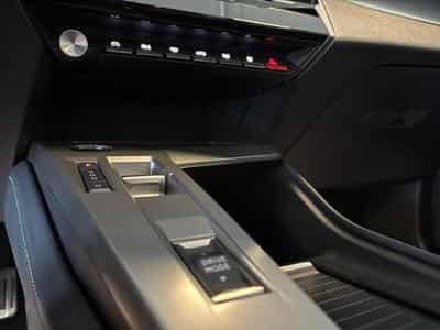 Peugeot 308 GT (2024) - Photo 11