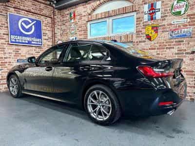BMW 318 318iA Limousine 2.0 156cv Auto Navig/SiègeCh/Cam (2024) - Photo 2