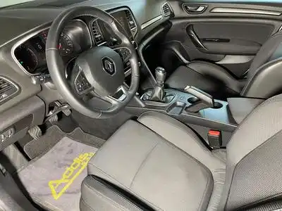 Renault Megane IV 1.3 TCE 140 INTENS CARPLAY (2023) - Foto 8