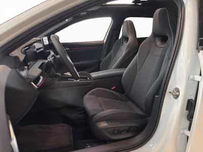 Skoda Superb Sportline (2025) - Photo 8
