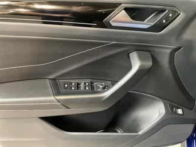 VW T-Roc R-Line+DSG+Black-Style+Matrix-LED+IQ-Drive (2025) - Photo 10