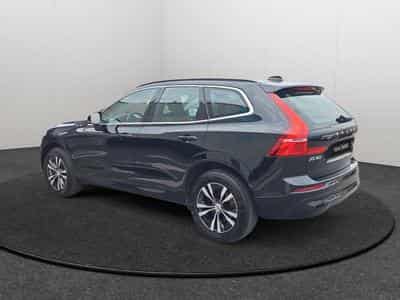Volvo XC60 B4 AWD Core / Diesel (2022) - Photo 3