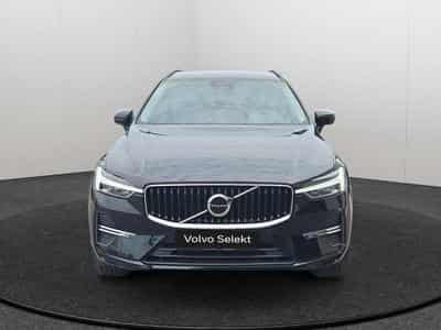 Volvo XC60 B4 AWD Core / Diesel (2022) - Photo 8