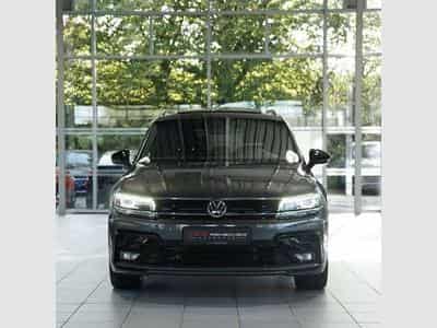 VW Tiguan R Line 4Matic *ACC *Virtual *Pano *AHK (2019) - Photo 4