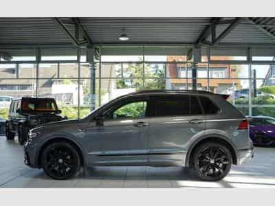 VW Tiguan R Line 4Matic *ACC *Virtual *Pano *AHK (2019) - Photo 11