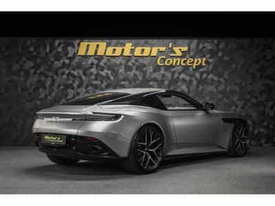 Aston-Martin DB12 V8 Twin Turbo - ALUMINITE SILVER (2024) - Foto 3