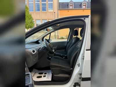 Renault Modus 1.2 essence 75 ch (2013) - Photo 11