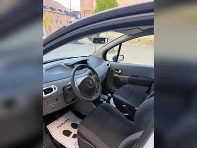 Renault Modus 1.2 essence 75 ch (2013) - Photo 10