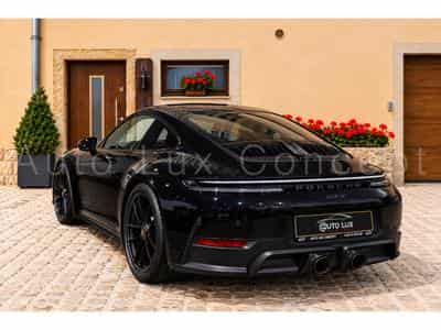 Porsche 911 911 Carrera 4 GTS (2026) - Photo 4