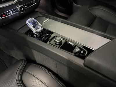 Volvo XC60 Black-Edition Ultra (2025) - Photo 8