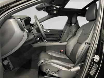 Volvo XC60 Black-Edition Ultra (2025) - Photo 10
