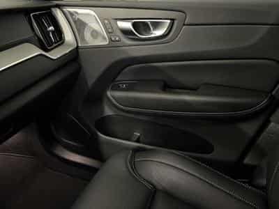 Volvo XC60 Black-Edition Ultra (2025) - Photo 14