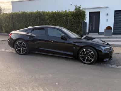 Audi e-tron GT (2022) - Photo 9