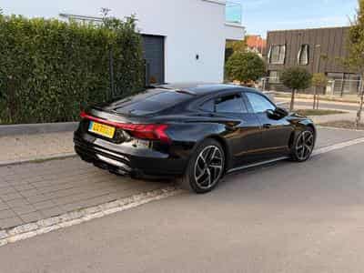 Audi e-tron GT (2022) - Photo 10