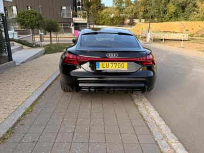 Audi e-tron GT (2022) - Photo 11