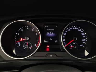 VW Tiguan 1.5 TSI Life Business OPF DSG (2022) - Photo 10