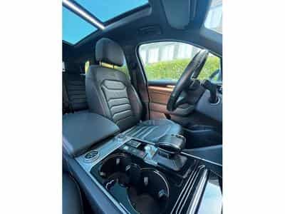 VW Touareg R eHybrid 4Motion-Pano-AHK-1Hand (2022) - Photo 8