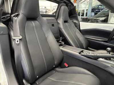 Mazda MX-5 RF 2.0 Skyactiv-G (2023) - Photo 12