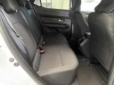 Dacia Duster III 1.2 TCe 4x4 (2026) - Photo 13
