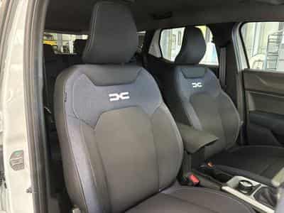 Dacia Duster III 1.2 TCe 4x4 (2026) - Photo 12