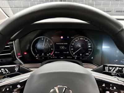 VW Touareg 3.0 TSi V6 PHEV 4MOTION 381 CV (2022) - Photo 14