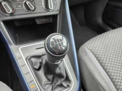 VW Polo 1.0 TSI UNITED CARPLAY CLIM RADAR AV/ARR (2021) - Foto 14